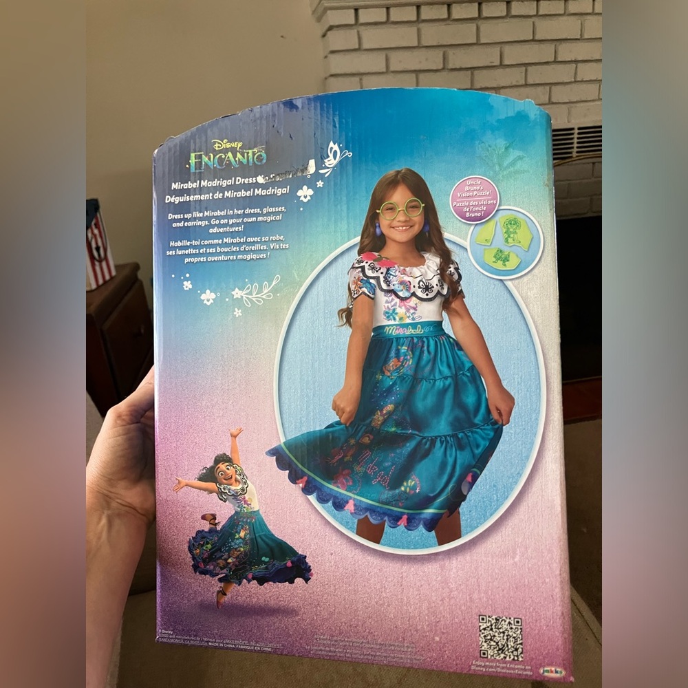 Disney encanto mirabel outfit and accessories - Picture 6 of 6